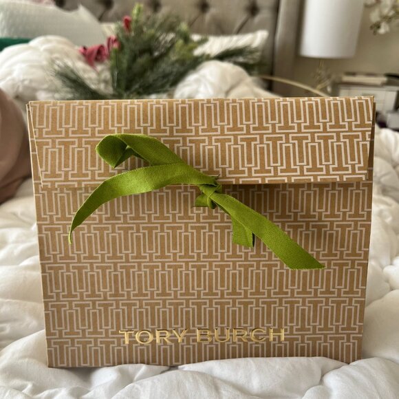 Tory Burch Robinson Leather Card Case - Picture 8 of 8